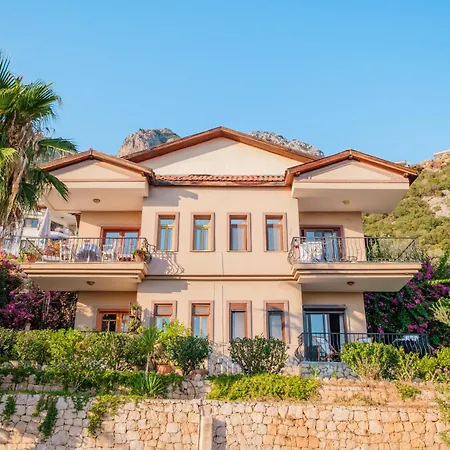 Stylish Modern Hideout In * Kas